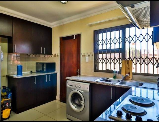 3 BEDROOM TOWNHOUSE FOR SALE IN BRACKENDOWNS